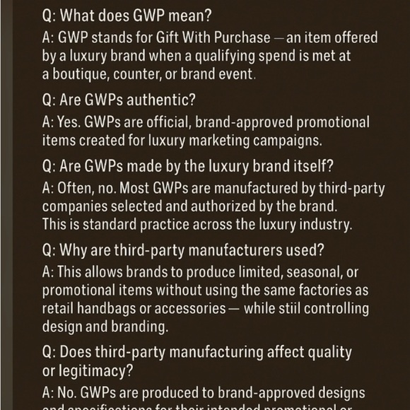 GWP CHANEL Black Mesh Tote with Logo Pouch - Picture 7 of 7